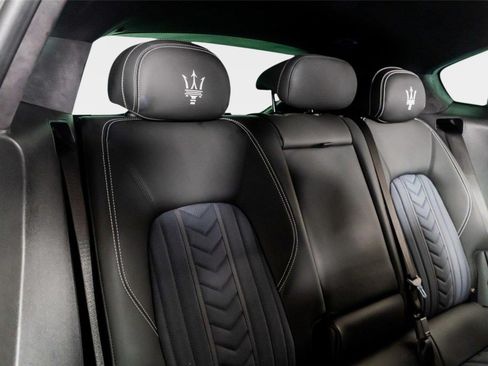 Used 2023 Maserati Levante GT AWD/4WD image 30