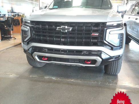 Used 2025 Chevrolet Tahoe Z71 AWD/4WD image 1