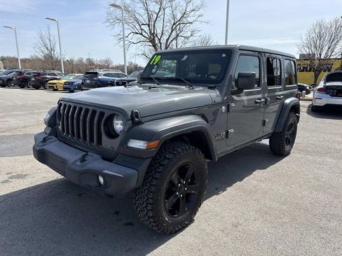 Used 2019 Jeep Wrangler Unlimited Sport image 7