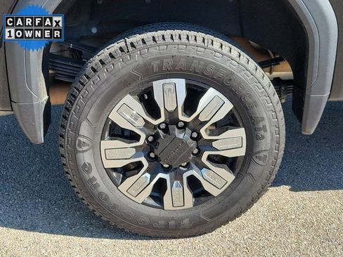 Used 2025 GMC Sierra 3500 Denali w/ Denali Reserve Package AWD/4WD image 11