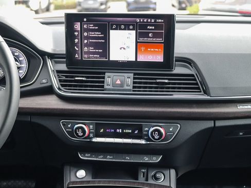 Certified 2025 Audi Q5 e Premium Plus w/ Premium Plus Package AWD/4WD image 14
