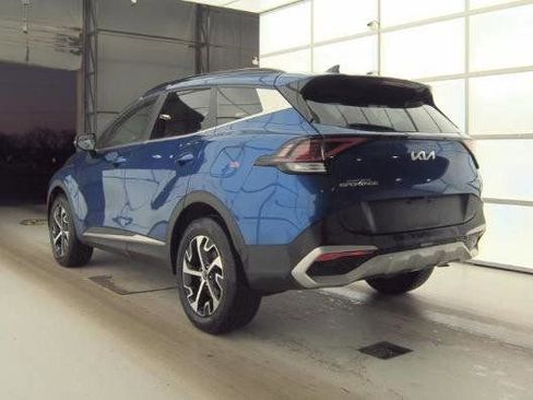 Used 2025 Kia Sportage EX w/ Premium Package AWD/4WD image 3
