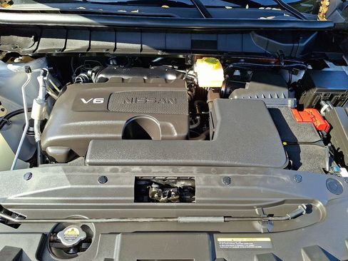 Used 2022 Nissan Pathfinder Platinum w/ Cargo Package image 29