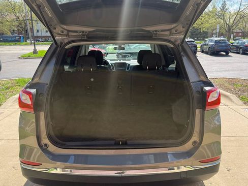 Used 2019 Chevrolet Equinox LT FWD image 19