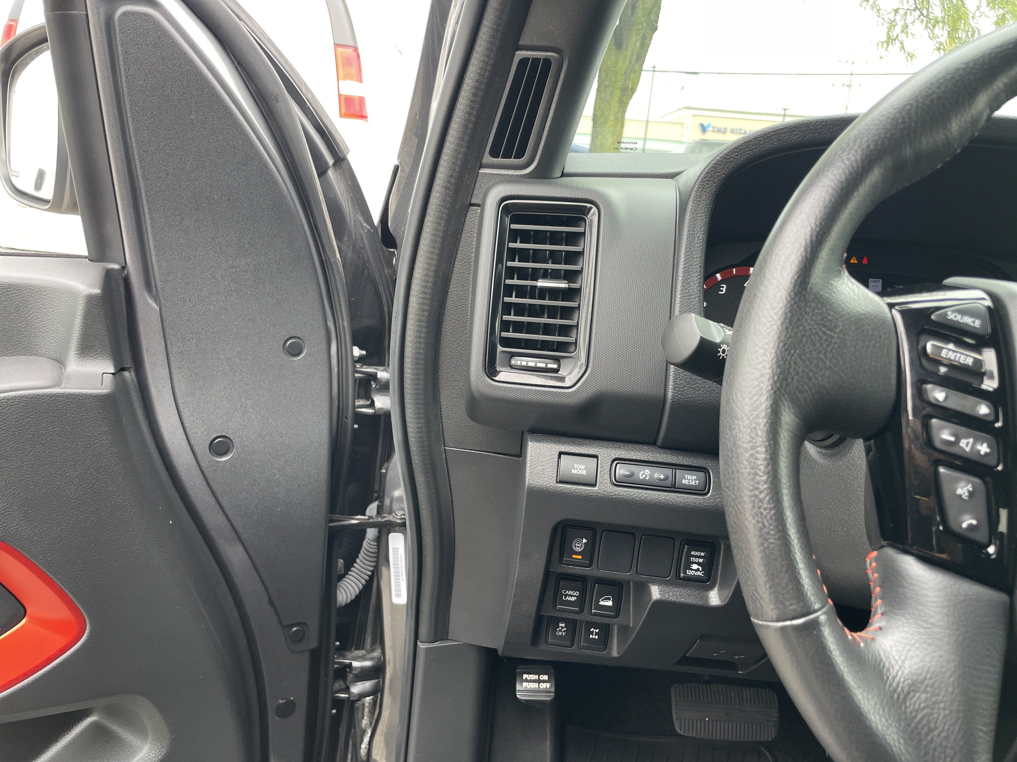 Used 2023 Nissan Frontier PRO-4X w/ Pro Convenience Package AWD/4WD image 16