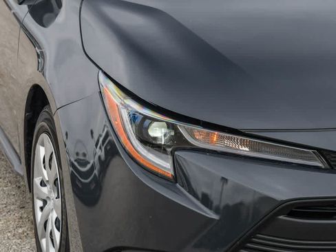 Used 2024 Toyota Corolla LE FWD image 4