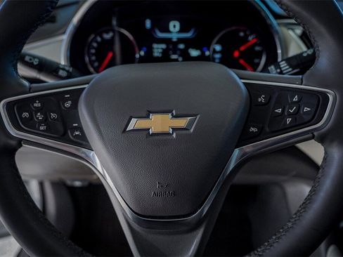 Used 2024 Chevrolet Malibu LT image 14