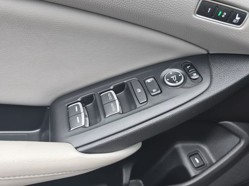 Used 2018 Honda Accord Touring image 26