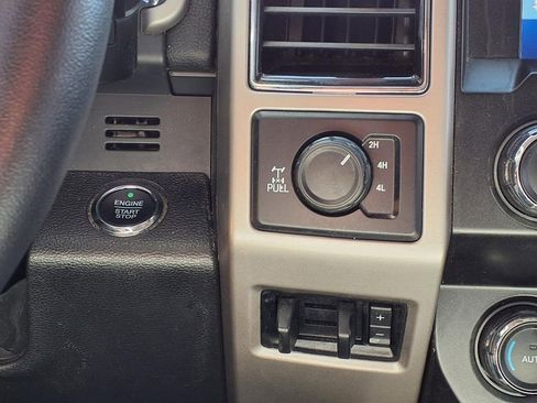 Used 2020 Ford F250 Lariat w/ Lariat Ultimate Package image 12