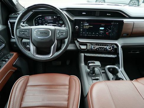 Used 2023 GMC Sierra 1500 Denali Ultimate AWD/4WD image 21