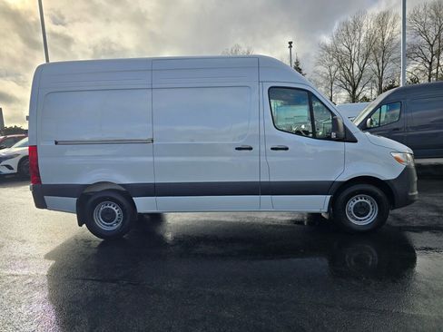 New 2025 Mercedes-Benz Sprinter 2500 image 7