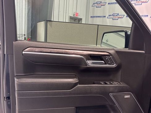 Used 2023 Chevrolet Silverado 1500 LTZ image 18