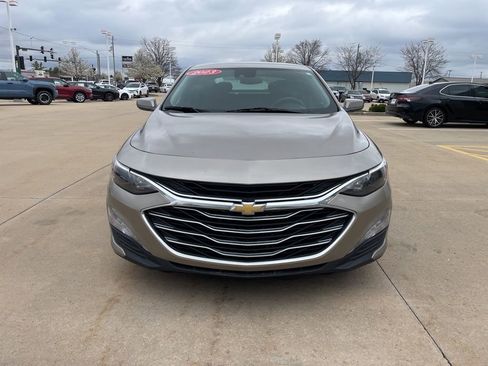 Used 2023 Chevrolet Malibu LT FWD image 3