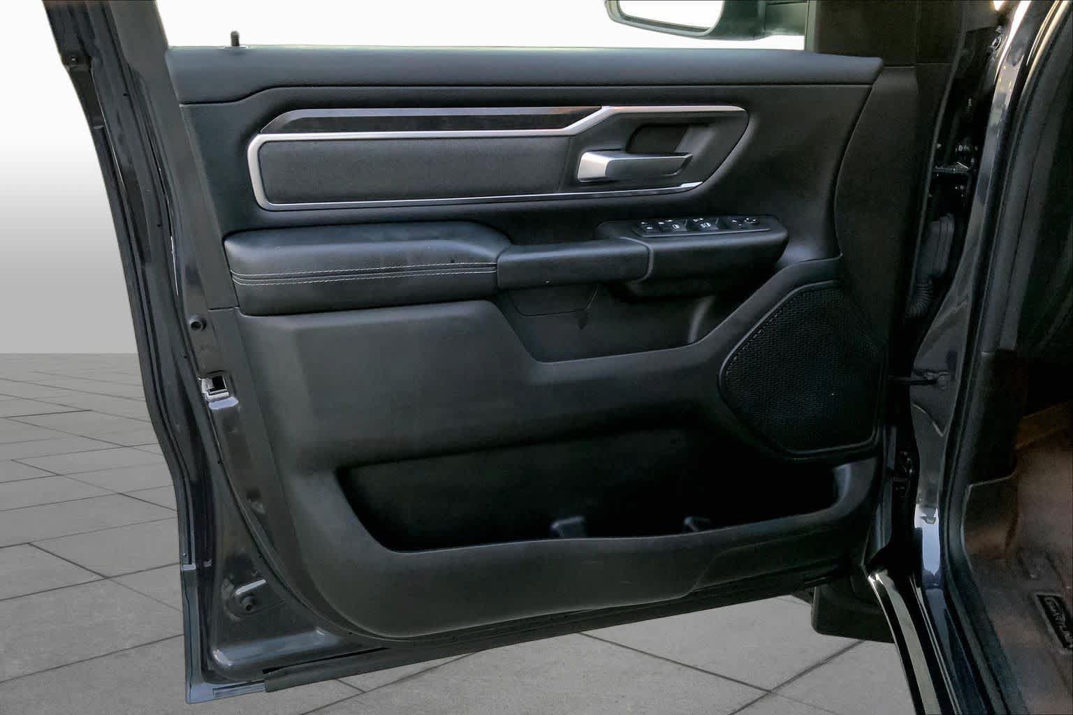 Used 2019 RAM 1500 Big Horn AWD/4WD image 19