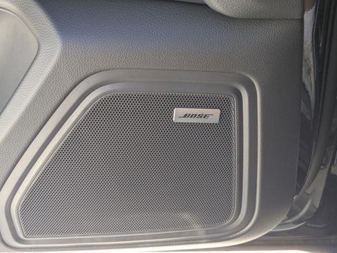 New 2026 Porsche Macan image 14