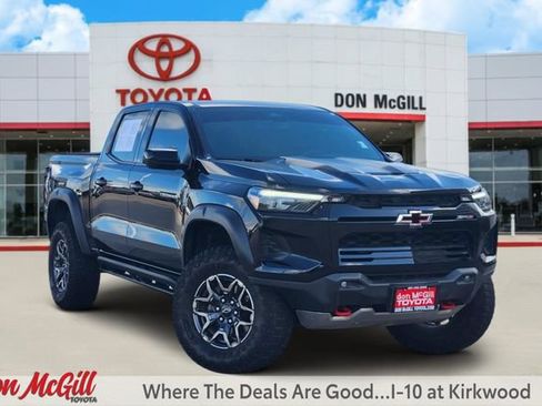 Used 2024 Chevrolet Colorado ZR2 w/ ZR2 Convenience Package III AWD/4WD image 1