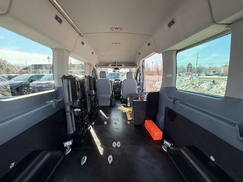 Used 2015 Ford Transit 350 XL image 31