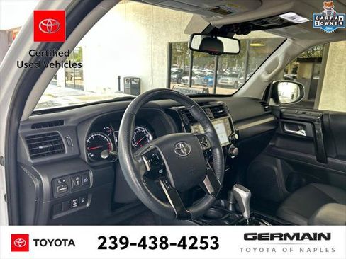 Certified 2024 Toyota 4Runner TRD Off-Road Premium w/ Moonroof Package AWD/4WD image 10