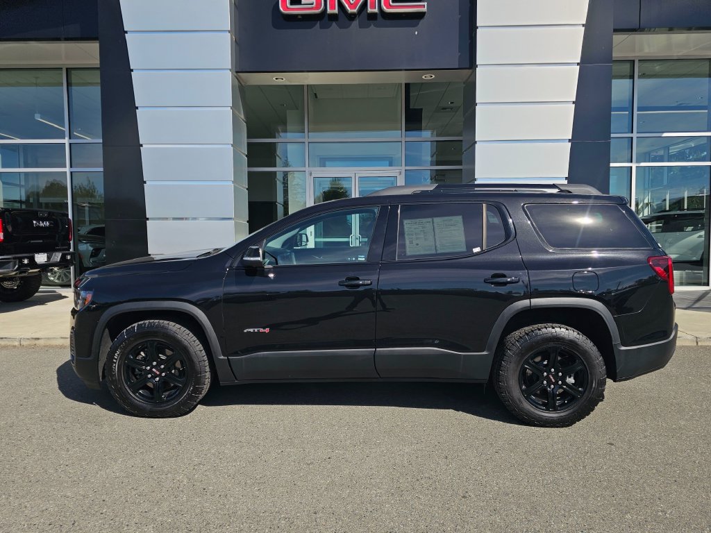 Used 2023 GMC Acadia AT4 w/ Technology Package AWD/4WD image 4