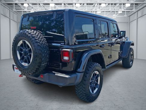 Used 2022 Jeep Wrangler Unlimited Rubicon w/ Cold Weather Group AWD/4WD image 5