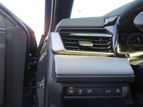 Certified 2026 Toyota Camry SE image 32