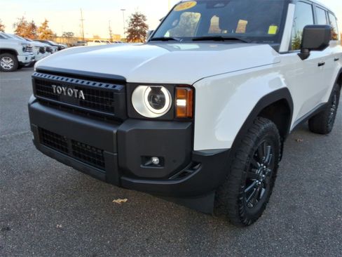 Used 2024 Toyota Land Cruiser 1958 image 9