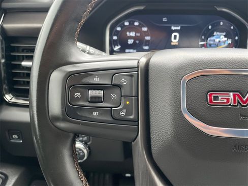 Used 2025 GMC Sierra 2500 AT4 w/ AT4 Premium Plus Package image 32