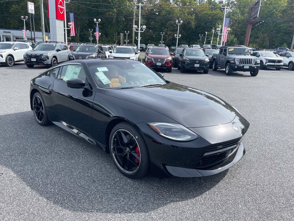 New 2027 Nissan Z Performance RWD image 2