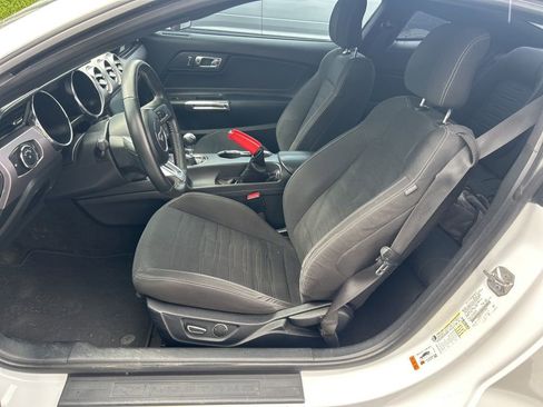 Used 2017 Ford Mustang GT image 14