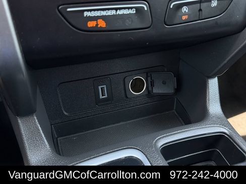 Used 2018 Ford Escape SE w/ SE Sync 3 Package FWD image 23