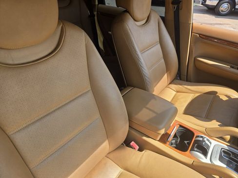 Used 2009 Porsche Cayenne AWD/4WD image 26