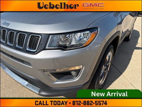 Used 2021 Jeep Compass Limited w/ Sun and Sound Group AWD/4WD image 13