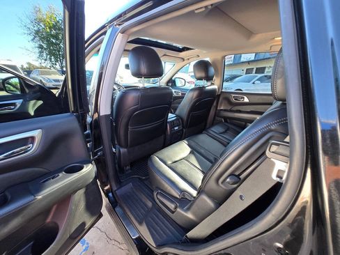 Used 2015 Nissan Pathfinder Platinum w/ Cargo Package AWD/4WD image 25