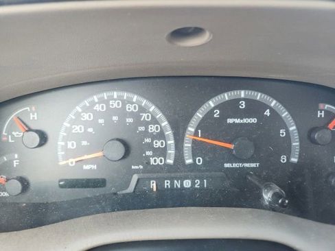 Used 2000 Ford F150 XLT image 12