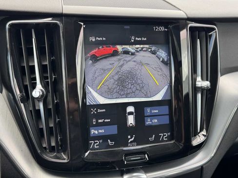 Used 2018 Volvo XC60 T6 Momentum w/ Convenience Package AWD/4WD image 30