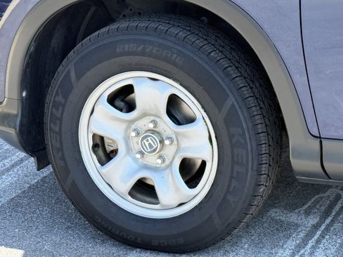 Used 2015 Honda CR-V LX image 9