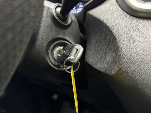 Used 2016 Kia Sorento LX w/ LX Convenience Package image 25