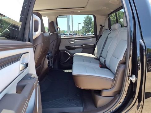 New 2026 RAM 1500 Laramie AWD/4WD image 17
