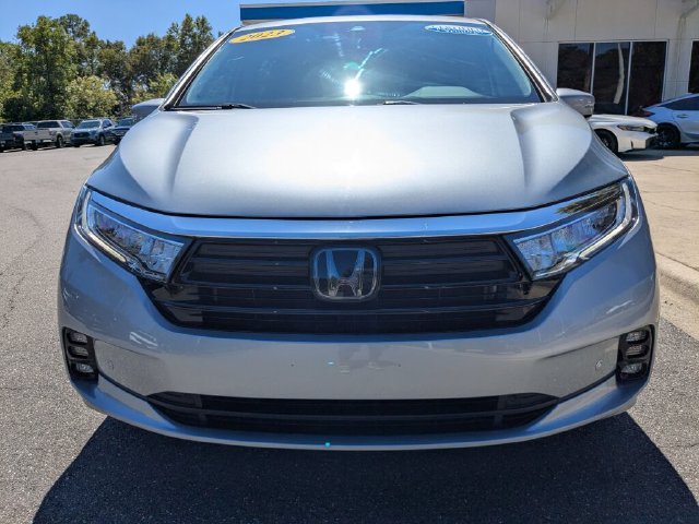 Used 2023 Honda Odyssey Elite image 2