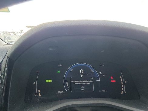 Used 2025 Toyota Camry LE image 13