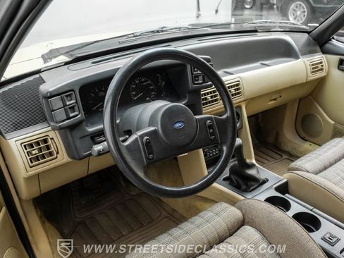 Used 1989 Ford Mustang LX image 4