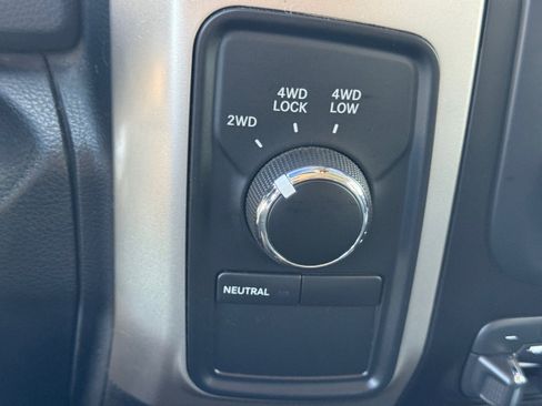 Used 2016 RAM 2500 SLT image 31