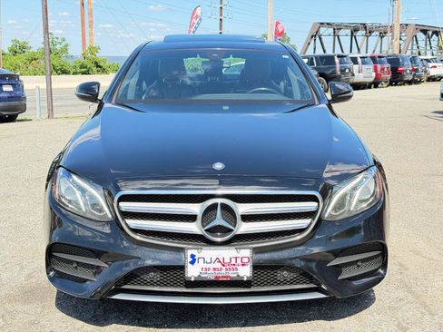 Used 2017 Mercedes-Benz E 300 4MATIC image 9