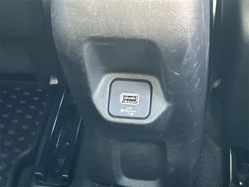 Used 2022 Jeep Renegade Latitude image 17