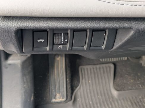 Used 2020 Subaru Legacy Limited w/ Popular Package #3 image 16