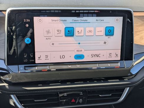 New 2026 Volkswagen Atlas SE image 23