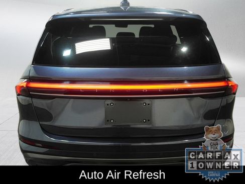 Used 2024 Lincoln Nautilus Premier w/ Equipment Group 102A AWD/4WD image 7