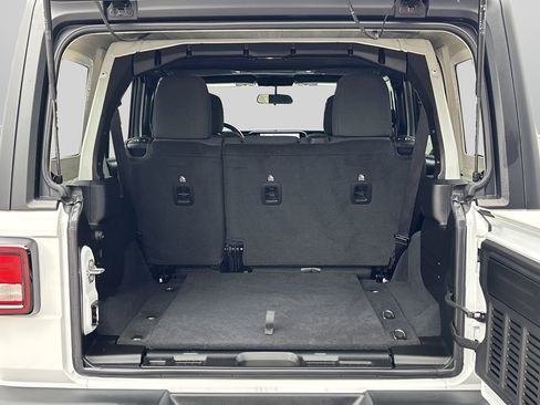 Used 2024 Jeep Wrangler Sport image 8