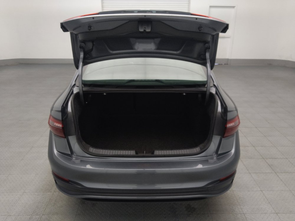 Used 2024 Volkswagen Jetta SE FWD image 29