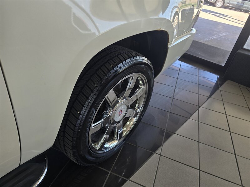 Used 2008 Cadillac Escalade ESV AWD image 40